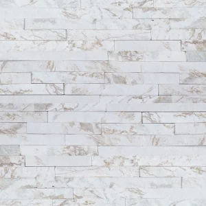 PIATRA NATURALA S1983 STM83BR - 15X60 cm, în nuanțe elegante de alb cu insertii aurii, perfectă pentru decoruri rafinate si elegante, interioare și exterioare.