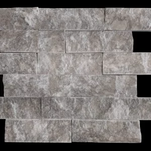 MARMURA SILVERSNAKE - 5X15 cm, grosime variabilă 1.5-1.8 cm, finisaj scapitat, nuanțe reci de gri, argintiu și grafit, ideal pentru placări interioare sau exterioare cu efect de piatră brută.