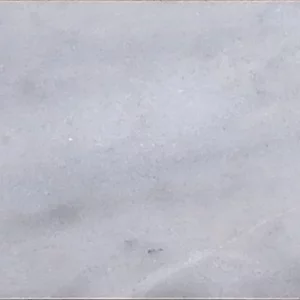 CONTRATREAPTA MARMURA MUGLA GOLDEN WHITE - 17X130X2 cm, cu finisaj lucios, ideală pentru completarea scărilor interioare si exterioare elegante în nuanțe luminoase.