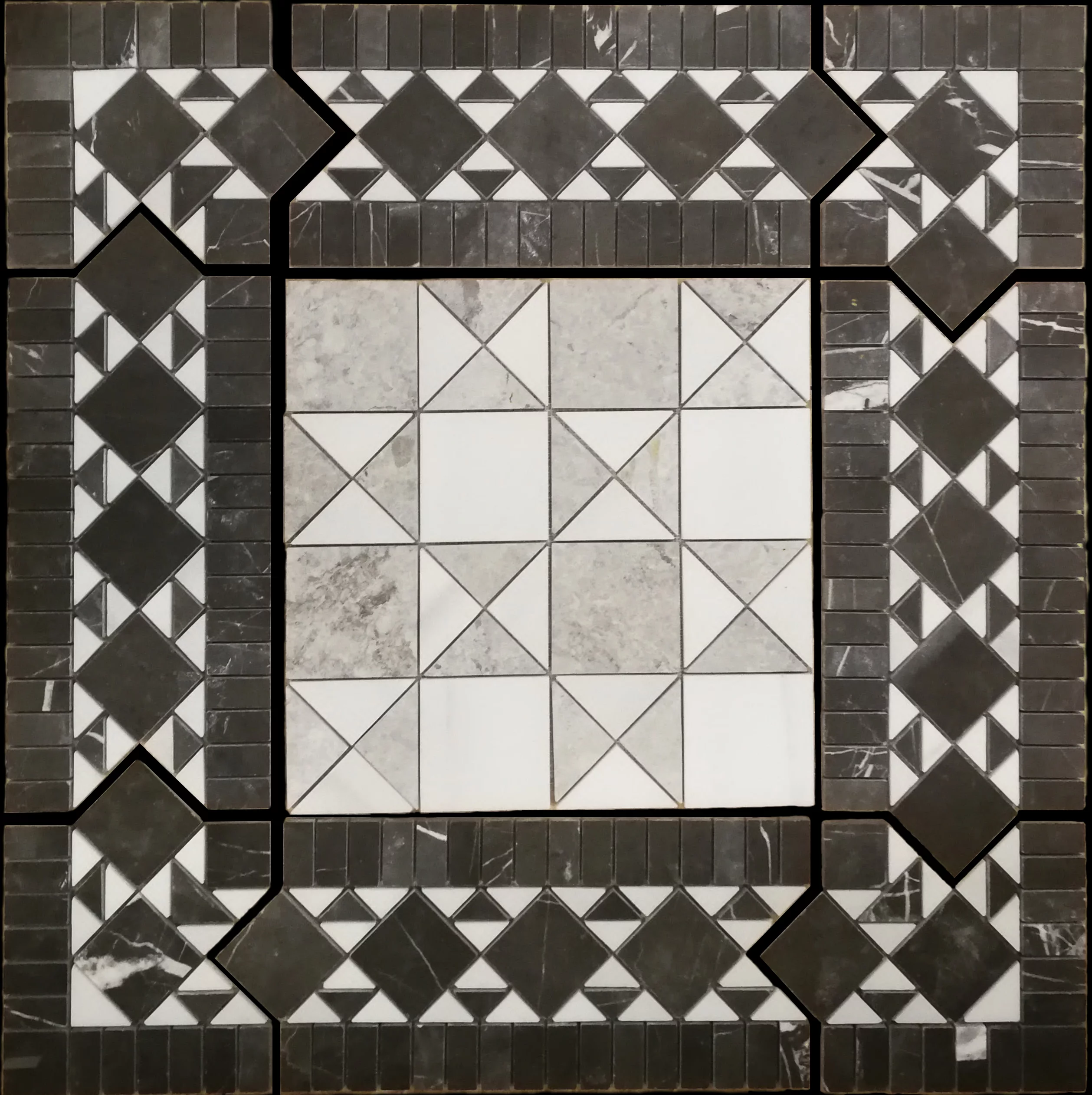 MEDALION MOZAIC MARMURA FANTASY - 72X72 cm, grosime 1 cm, element decorativ sofisticat, cu suprafață lucioasă și design geometric elegant, ideal pentru interioare rafinate.
