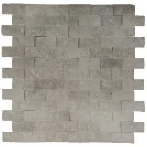 MOZAIC DIN MARMURA WHITE MARBLE - 30.5X29 cm, alb-gri cioplită, montat pe plasă, ideal pentru placări verticale interioare și exterioare.