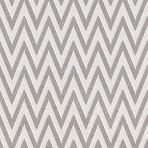 FAIANTA S DOMINOS GRAY HL 02 - 25X75 cm, ceramica glazurata, rectificata, impresionează prin modelul geometric în zig-zag, cu nuanțe de gri și alb perlat. Designul contemporan și efectul sugar conferă un joc vizual de lumini și umbre, perfect pentru amenajări moderne, elegante și pline de personalitate.
