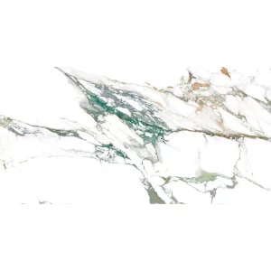 GRESIE QUEBE MULTI - 80X160 cm, porțelanată, aspect de marmură exotică albă cu vene colorate în verde, gri și accente arămii, finisaj super lucios high glossy, ideală pentru interioare moderne și sofisticate.