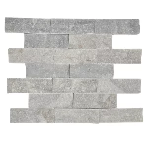 MARMURA SMOKEY GREY - 5X15 cm, cu suprafață scapițată și grosime 1.5–1.8 cm, în nuanțe elegante de gri deschis. Ideală pentru decoruri naturale, moderne sau rustice, atât la interior cât și la exterior.