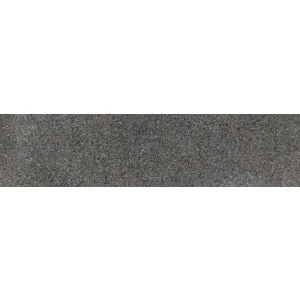 TREAPTA GRANIT RH POLISHED - 32X130X1.8 cm, finisaj lucios în nuanțe de roșu și gri, aspect elegant, ideală pentru spații interioare și exterioare cu trafic intens.