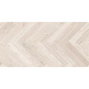 GRESIE HERRINGBONE OAK GREY - 60X120 cm, porțelanată, gri deschis cu aspect de lemn natural, model herringbone elegant, finisaj mat, potrivită pentru interior și exterior.