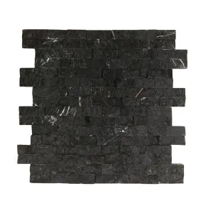 PANEL MARMURA TOROS BLACK - 15.2X61 cm, grosime variabila 1.5-1.8 cm, placaj elegant din marmură naturală neagră cu finisaj split face, montat pe plasă, ideal pentru placări de perete interioare și exterioare.