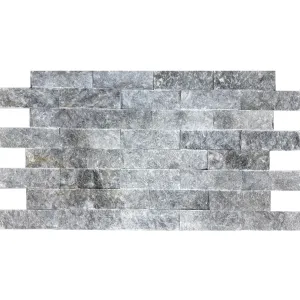 MARMURA ABSOLUTE GREY - 5X15 cm, grosime variabilă 1.2-1.8 cm, finisaj scapitat (split face), nuanțe reci de gri închis, argintiu, grafit și accente antracit, ideală pentru placări verticale cu aspect natural și elegant.