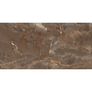 GRESIE THUNDER RUST GRANDE - 60X120 cm, porțelanată, rectificată, cu finisaj super lucios (high glossy), nuanțe intense de maro și ruginiu pe fond gri-brun, pentru interioare luxoase și moderne.