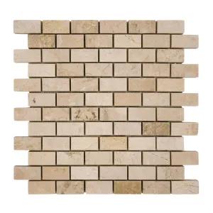 MOZAIC DIN MARMURA BRICK - 30.5X30.5 cm, cu finisaj lucios, design clasic tip cărămidă în nuanțe calde de crem și bej, montat pe plasă.