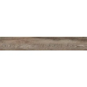 PARCHET MINERAL SPC 5 mm QUINCY OSC12218006 - 18X122 cm, grosime 5 mm, aspect lemn rustic brun, mat texturat, pentru interior, rezistent la umezeală și trafic moderat.