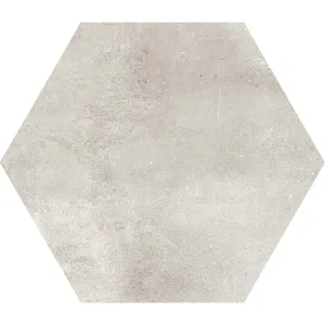 GRESIE HEXAGON HEXA FUSSION - 21.5X25 cm, portelanata, glazurata, nerectificata, culoare gri deschis, finisaj mat, potrivita pentru interior si exterior, ideala pentru spatii moderne.