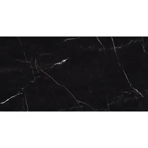 GRESIE FOSSIL NERO - 80X160 cm, porțelanată, super lucioasă high glossy, finisaj premium, în nuanță neagră cu fibre albe tip marmură, ideală pentru interioare și exterioare elegante.