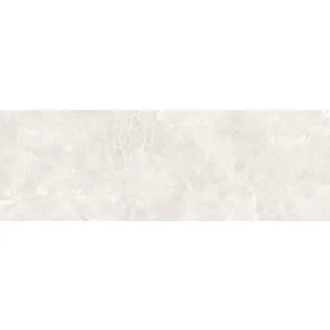 FAIANTA ORLEANS BIANCO - 30X90 cm, ceramica glazurata, rectificata, impresionează prin eleganța sa atemporală, cu un design lucios în tonuri calde de alb-bej, ideală pentru interioare luminoase și sofisticate.