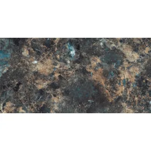 GRESIE LEMORIAN - 80X160 cm, porțelanată, finisaj super lucios high glossy, design exclusivist cu efect marmorat în tonuri de negru, maro-auriu și albastru intens, ideală pentru interioare elegante și moderne.