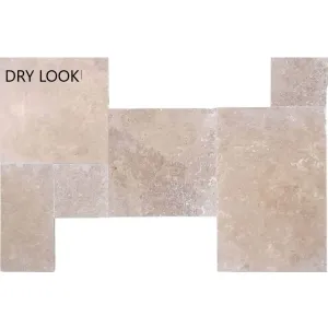 TRAVERTIN NOCHE CROSSCUT FP - 1.2 cm, set French Pattern dimensiuni diverse, în nuanțe calde de maro și bej, livrat în set modular de 6 plăci, ideal pentru pardoseli și pereți cu aspect elegant și natural.