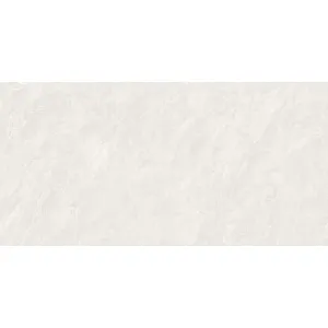 GRESIE SANDROCK BEIGE - 60X120 cm, porțelanată, finisaj lucios, aspect de piatra naturala bej elegant, ideală pentru amenajări moderne și luminoase.