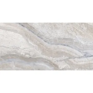 GRESIE BOLONIA WHITE - 60X120 cm, porțelanată, lucioasă, aspect de marmura naturala in nuanțe alb–bej cu striații naturale gri, rectificată, ideală pentru interior și exterior.