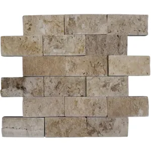MOZAIC DIN TRAVERTIN RUSTIC SPLIT FACE - 29.5X30 cm, grosime variabila 1.5-1.8 cm, finisaj split face, scapitat, ideal pentru placări verticale interioare și exterioare.