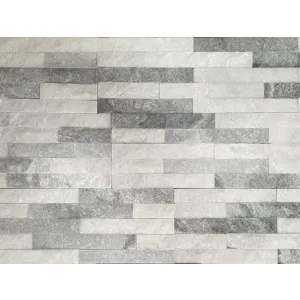 PIATRA NATURALA CS114A - 15X60 cm, cuarțit în nuanțe de gri deschis și gri închis, ideal pentru placări interioare și exterioare cu un aspect modern și elegant.