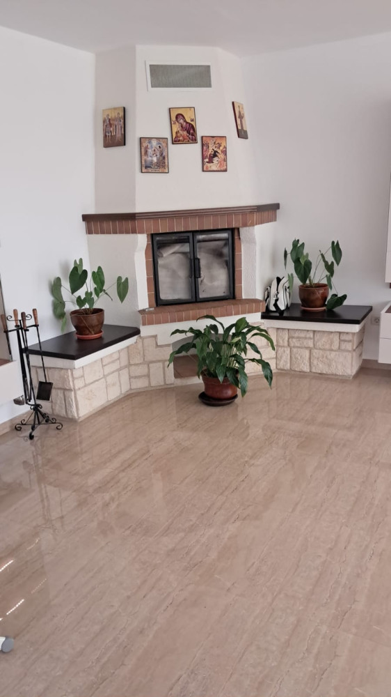 Proiect rezidențial living cu șemineu Brașov